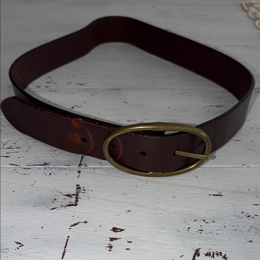 GAP Dark Brown Belt with Brass Buckle used 1990’s vintage some color marks nice